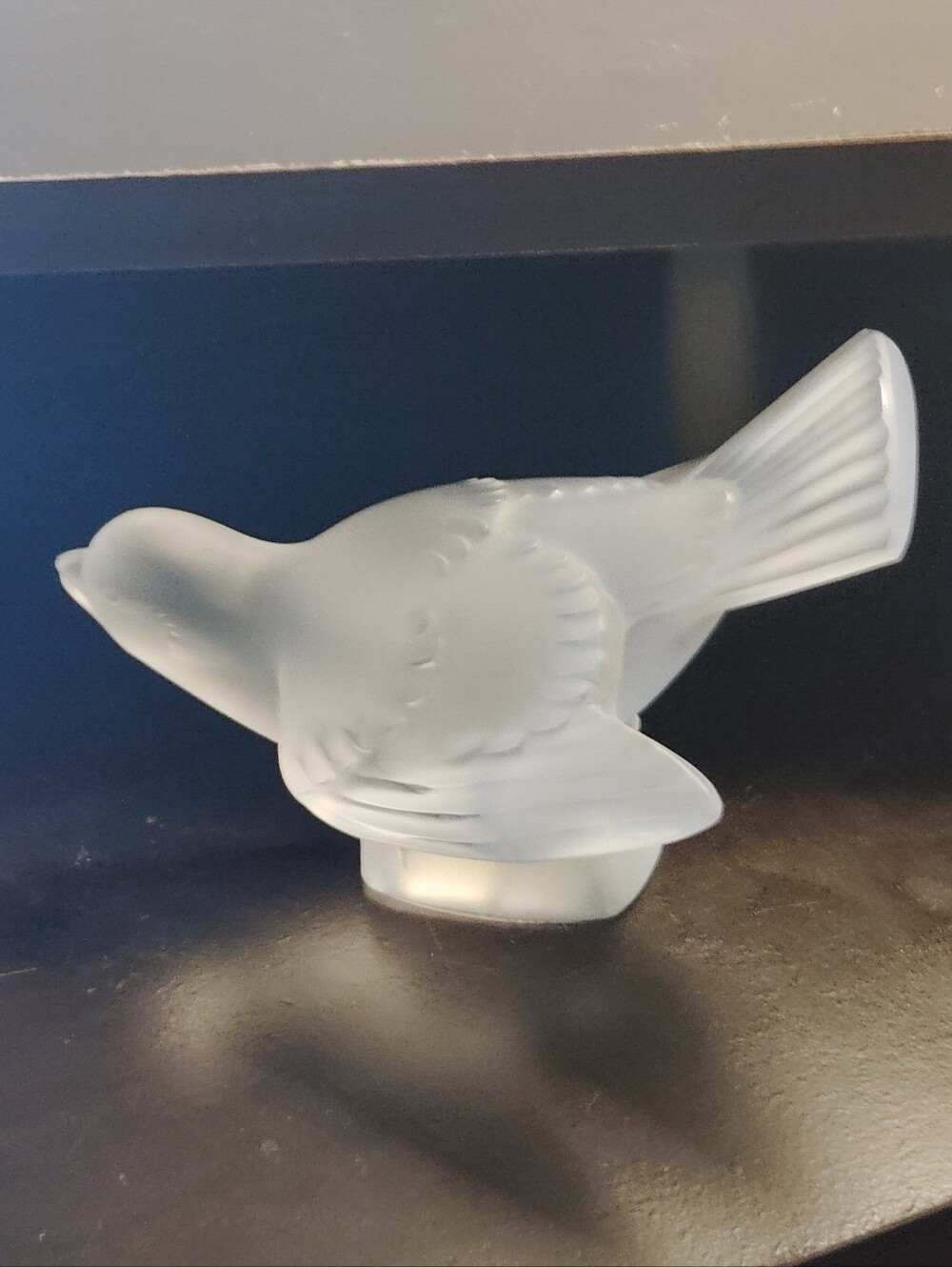 Lalique Crystal Sparrow Finch Wings Out France Label Paperweight